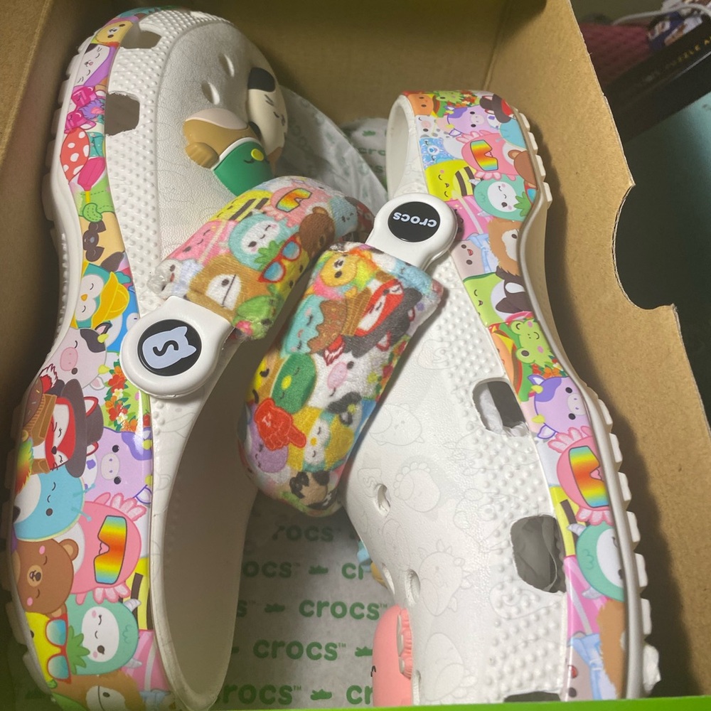 SquishMallows Crocs 😍 - Picture 3 of 9
